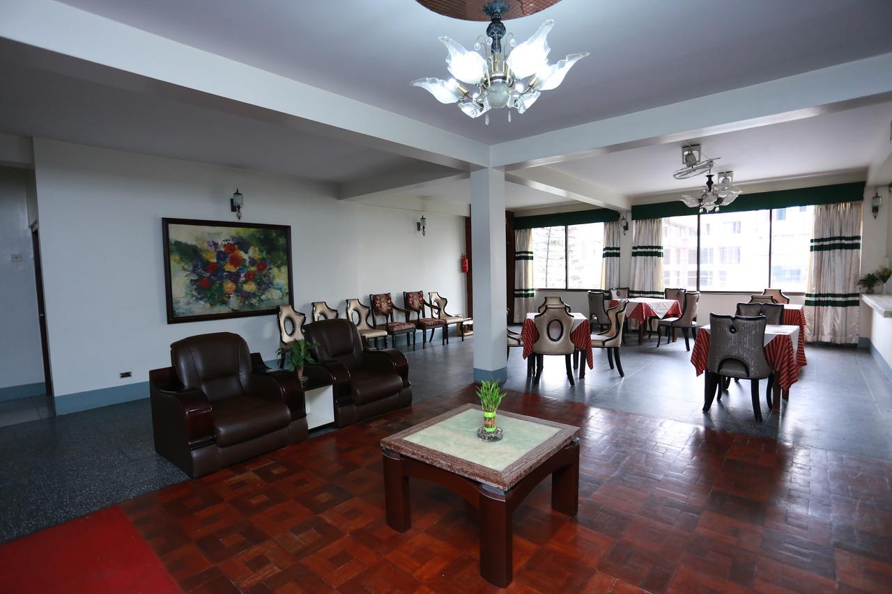 Meridian Hotel & Restaurant Dakhin Kattali Luaran gambar